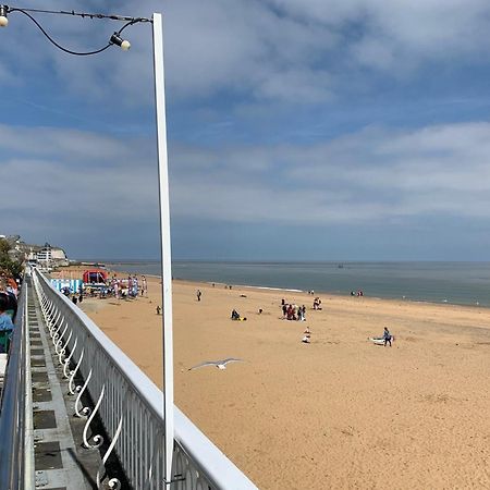 Vitamin Sea Residency Herne Bay Luaran gambar