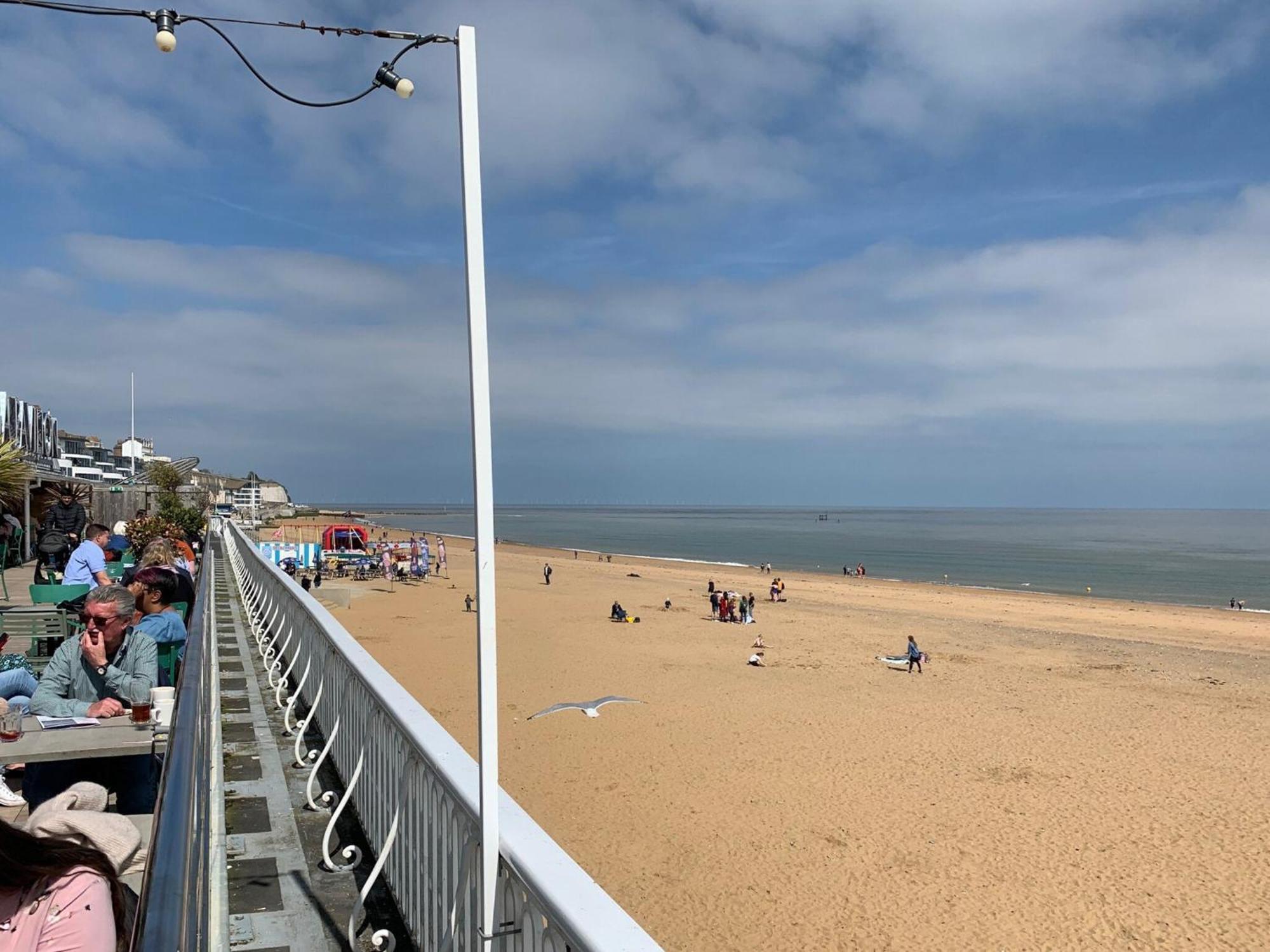 Vitamin Sea Residency Herne Bay Luaran gambar